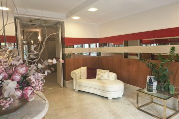 LOBBY HOTEL DESK RECEPTION ROMA HOTEL